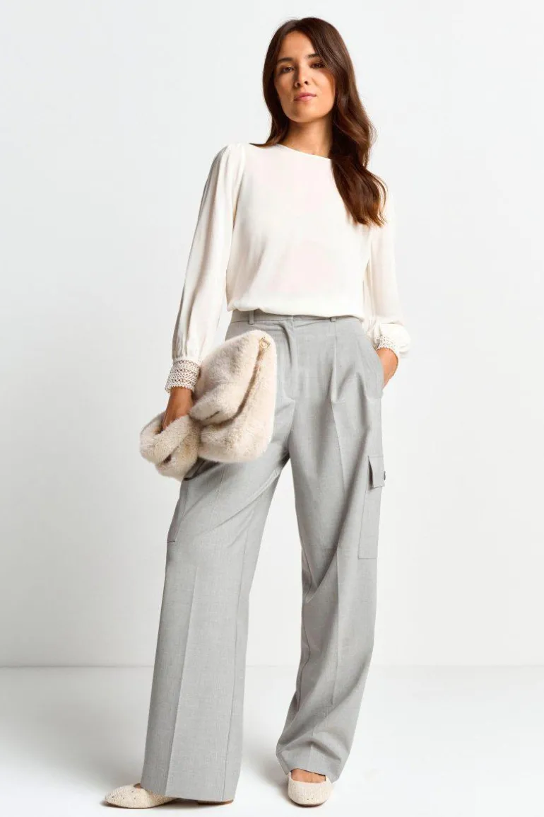 Bluse Mit Manschetten Aus Spitze