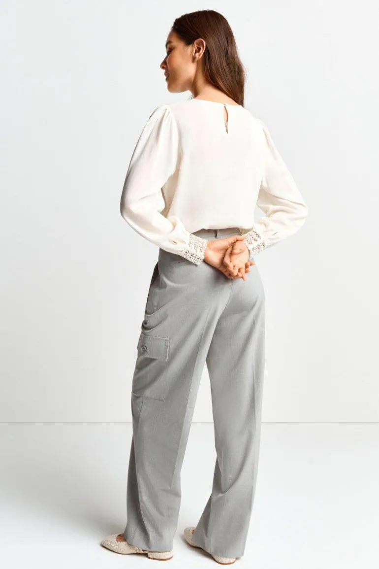 Bluse Mit Manschetten Aus Spitze