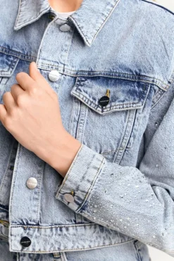 Denim-Jacke Mit Strassdetails