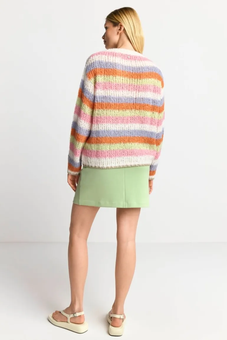 Gestreifter Grobstrickpullover