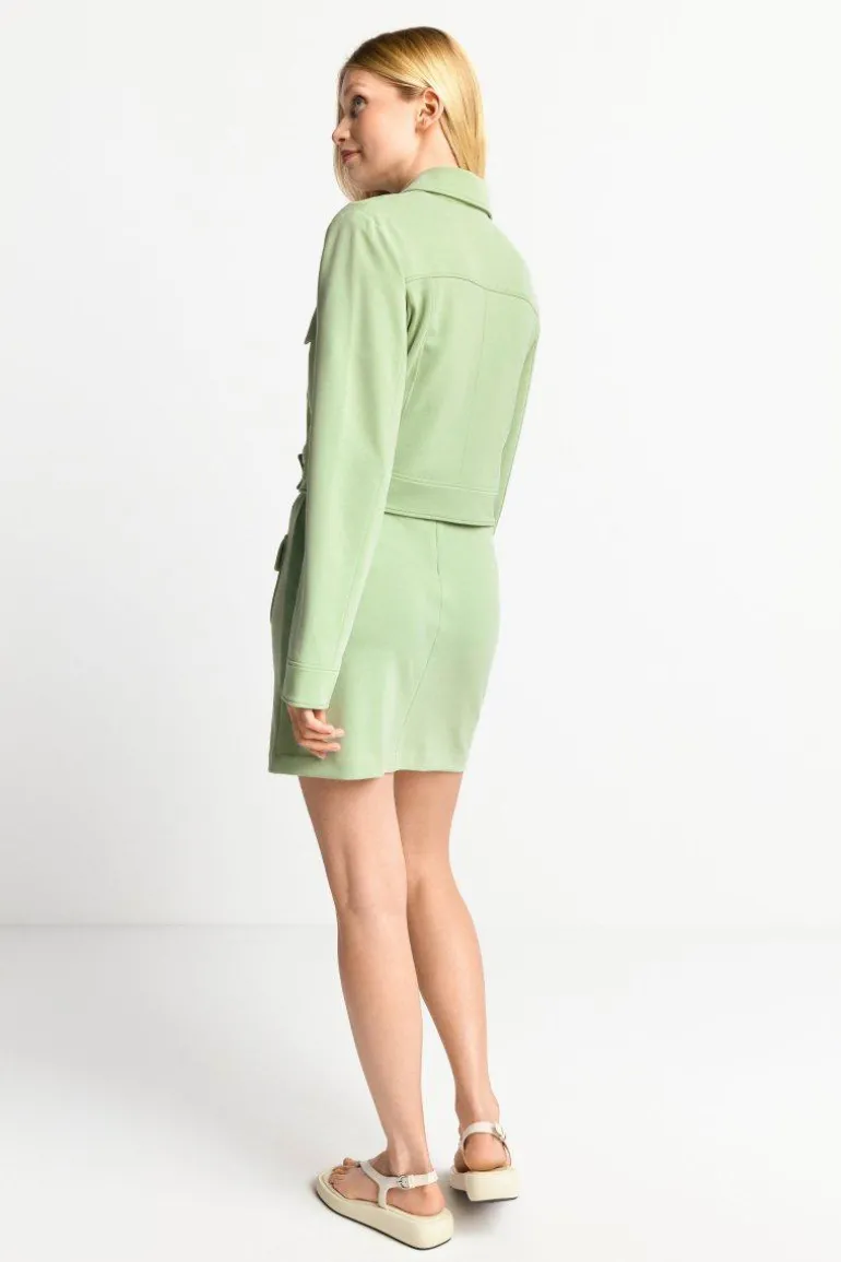 Kurze Jacke Mit Taschen