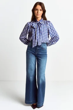 Schluppenbluse Mit Frill-Kragen