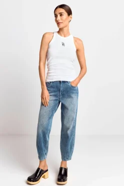 Top Mit Logostickerei