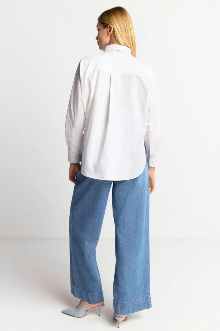 Weiße Bluse Mit Bindekragen